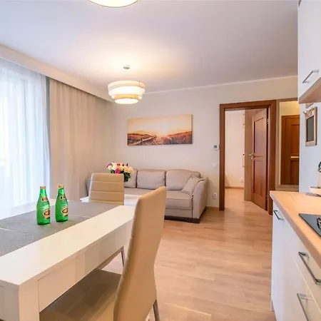 Flores 3 Park Rodzinna -