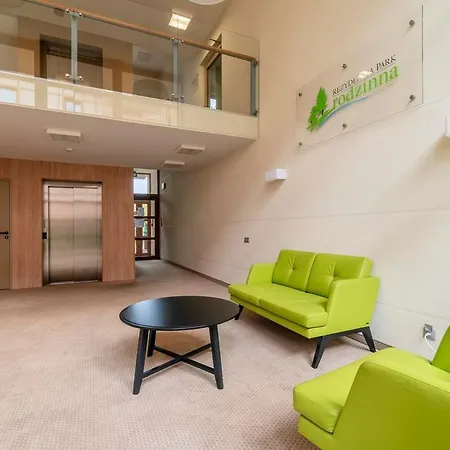 Flores 3 Park Rodzinna - ミエルノ